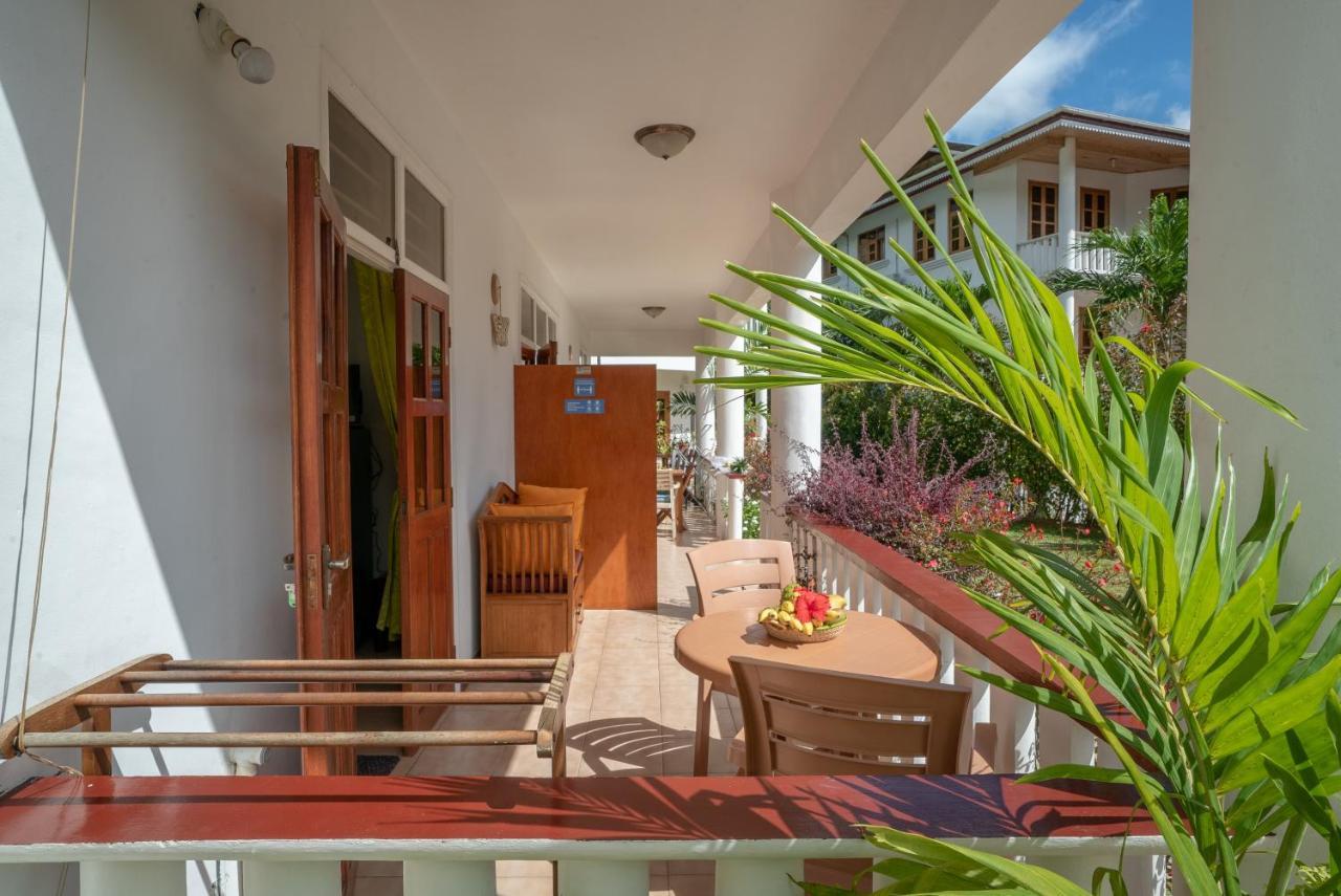 La Maison Hibiscus Self Catering Accommodation ボー・ヴァロン エクステリア 写真