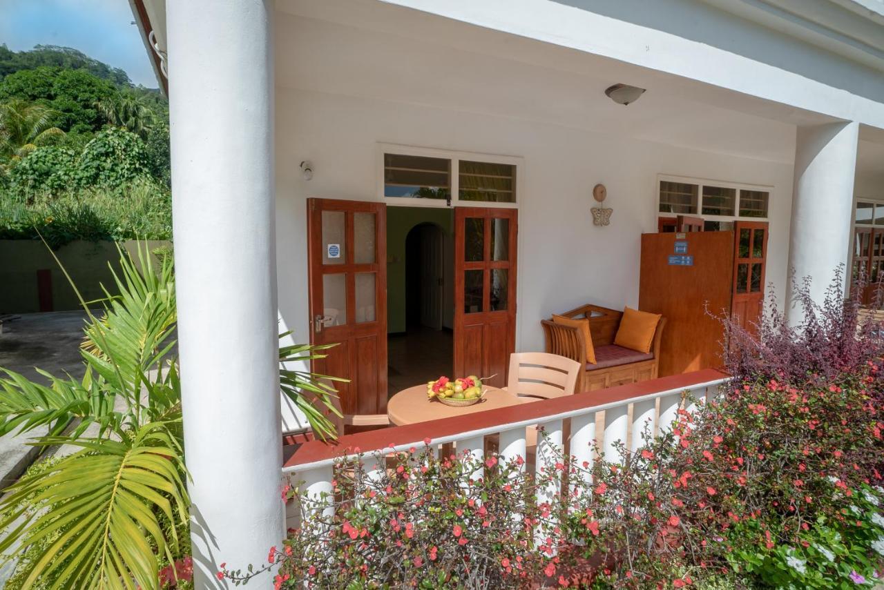 La Maison Hibiscus Self Catering Accommodation ボー・ヴァロン エクステリア 写真