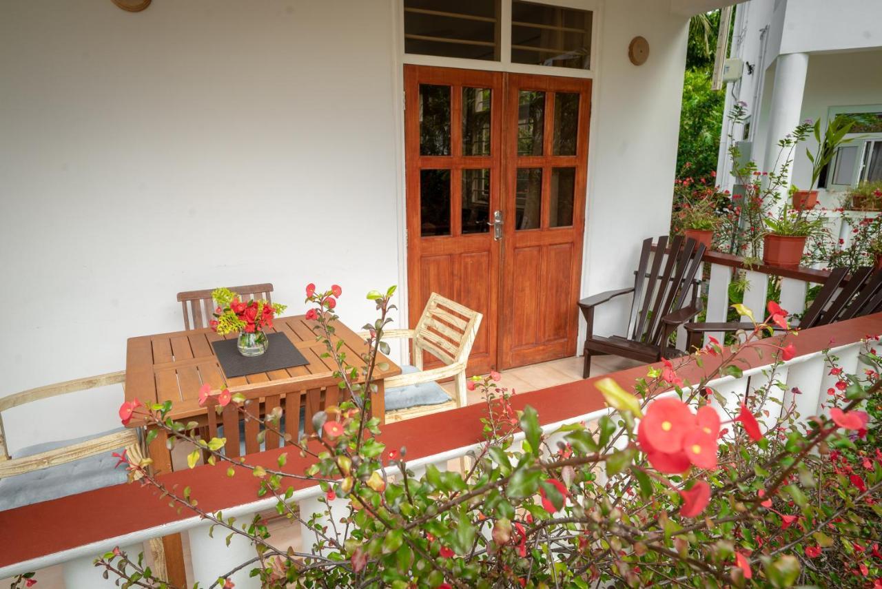 La Maison Hibiscus Self Catering Accommodation ボー・ヴァロン エクステリア 写真