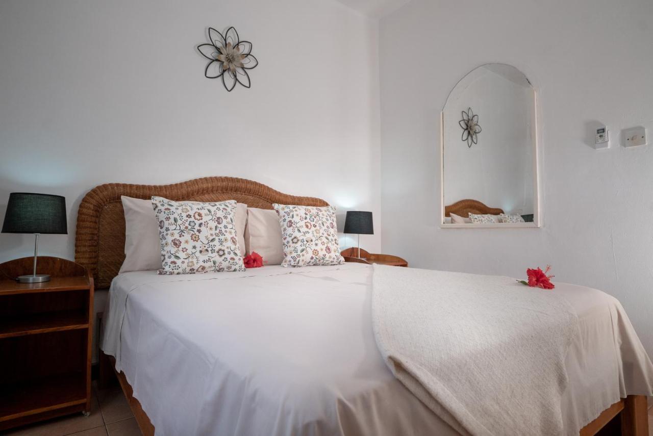 La Maison Hibiscus Self Catering Accommodation ボー・ヴァロン エクステリア 写真