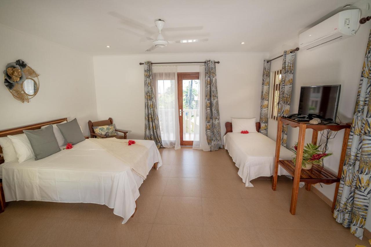 La Maison Hibiscus Self Catering Accommodation ボー・ヴァロン エクステリア 写真