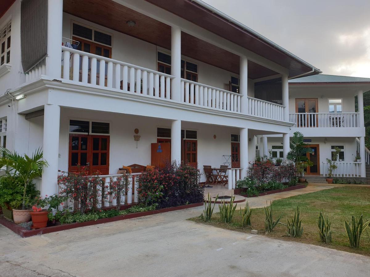 La Maison Hibiscus Self Catering Accommodation ボー・ヴァロン エクステリア 写真