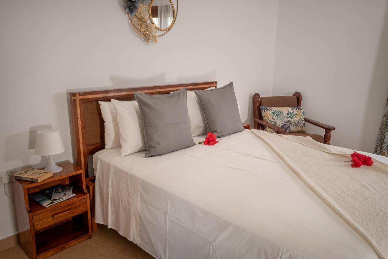 La Maison Hibiscus Self Catering Accommodation ボー・ヴァロン エクステリア 写真